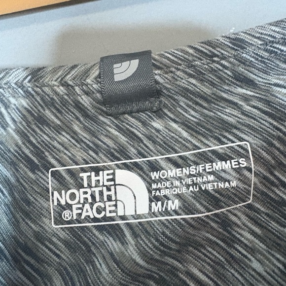 The North Face Women’s Medium Grey Athletic Ruched Skort Tennis Golf - Picture 6 of 8